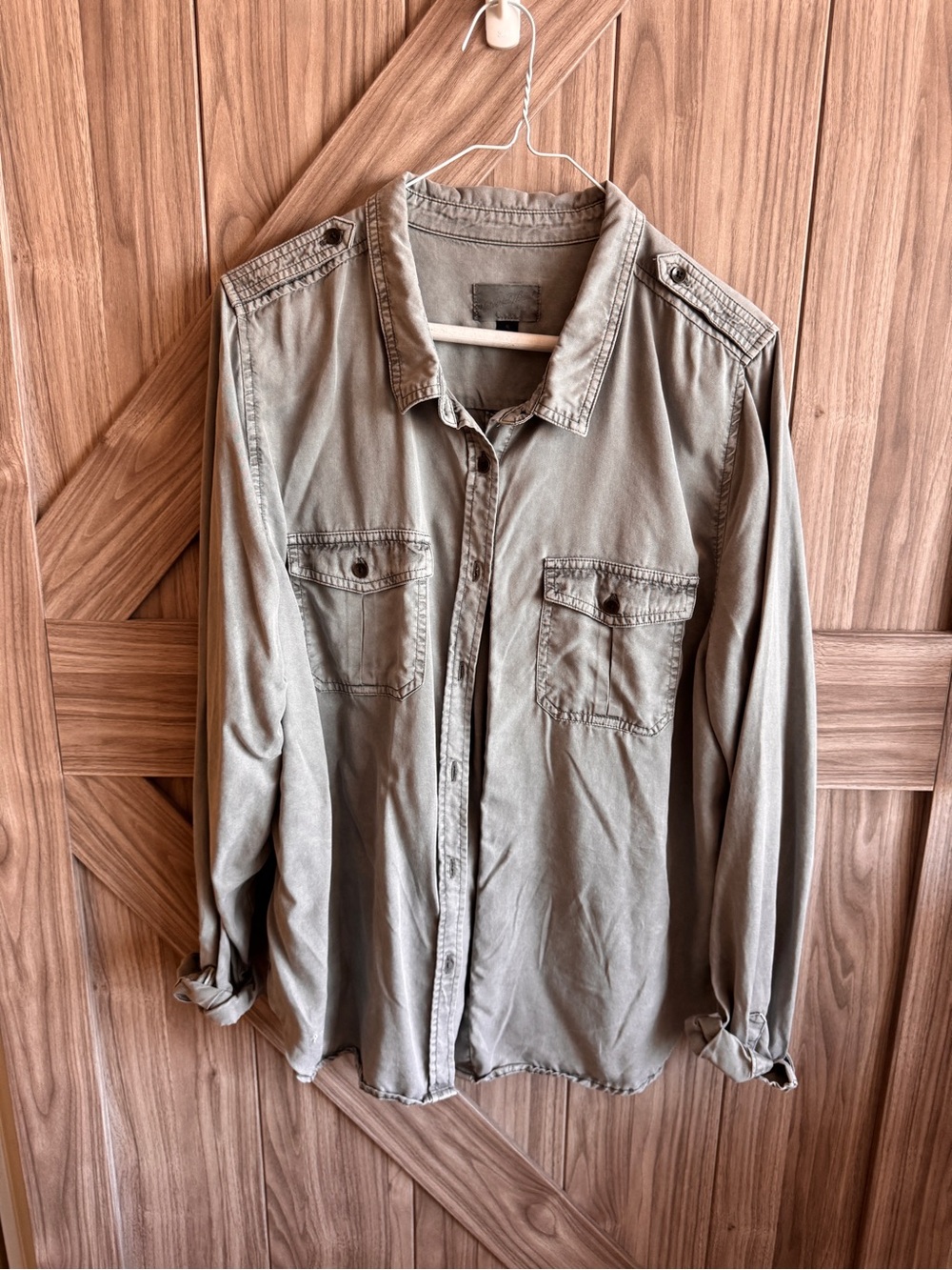 Universal Thread Olive Green Button-Down Shirt